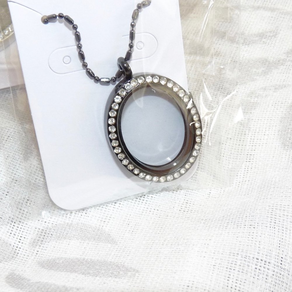 FL *U Choose* Floating Memory Locket Pendants Oval,Pear,Square,Flower, w/10 char - Picture 4 of 9